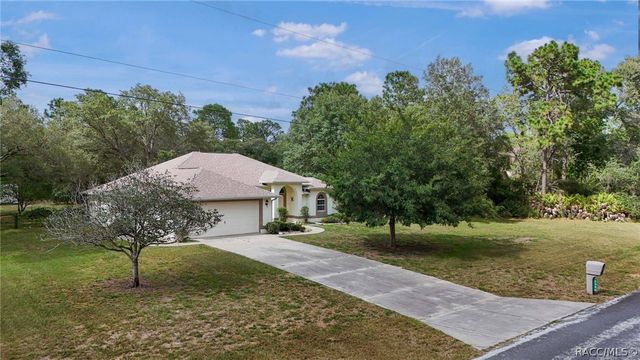 2340 W Tall Oaks Drive, Beverly Hills, FL 34465