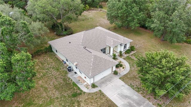 2340 W Tall Oaks Drive, Beverly Hills, FL 34465