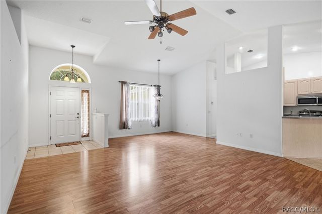 2340 W Tall Oaks Drive, Beverly Hills, FL 34465