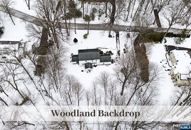 64 Anona Drive, Upper Saddle River, NJ 07458