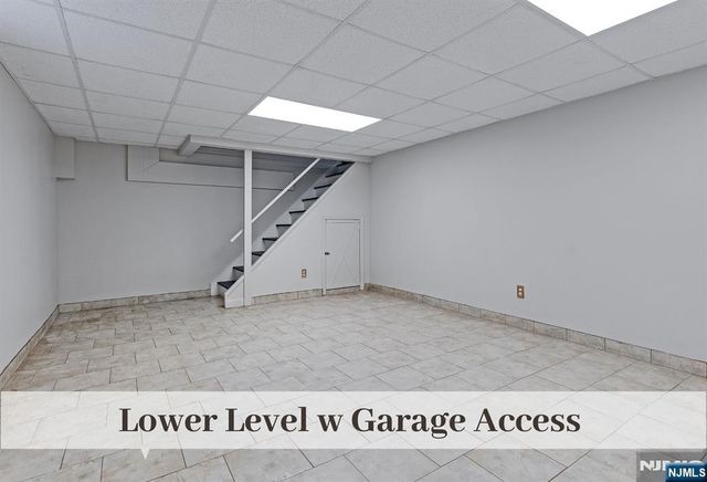 64 Anona Drive, Upper Saddle River, NJ 07458