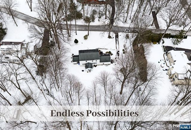 64 Anona Drive, Upper Saddle River, NJ 07458