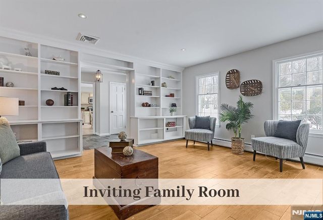 64 Anona Drive, Upper Saddle River, NJ 07458