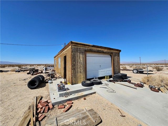5451 Kuhns Rd, Twentynine Palms, CA 92277