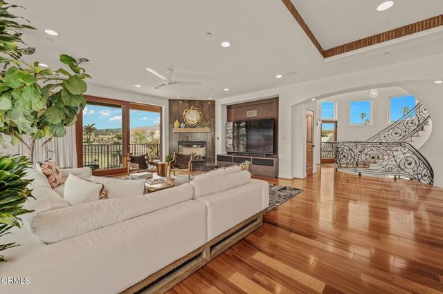 1158 Shelburn Lane, Ventura, CA 93001