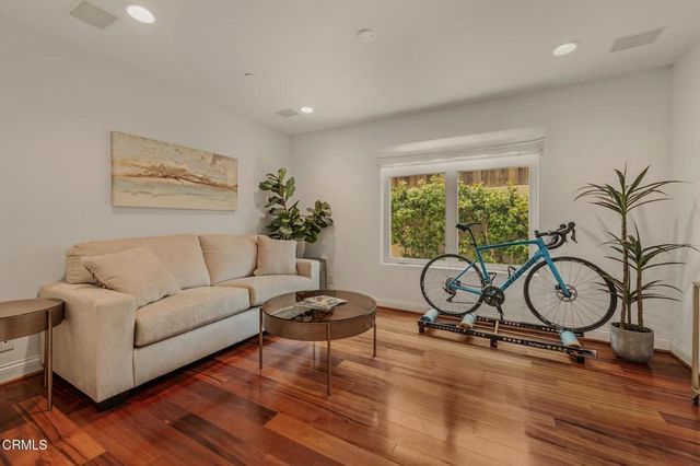 1158 Shelburn Lane, Ventura, CA 93001