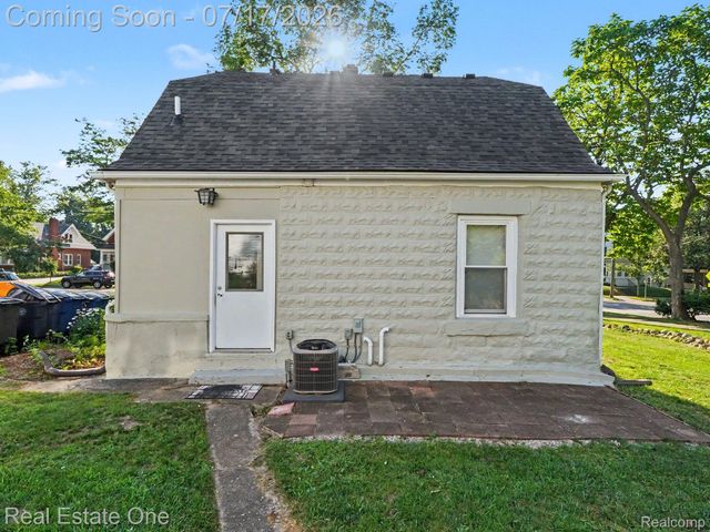 203 N 7th Street, Ann Arbor, MI 48103