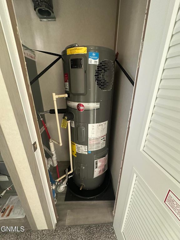 278 Partridge Lane, Lincoln, ND 58504 photo 22