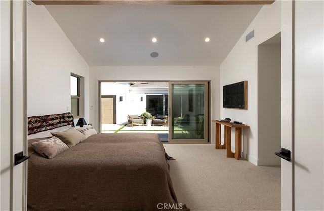 212 E 19th Street, Costa Mesa, CA 92627