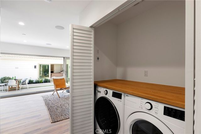 212 E 19th Street, Costa Mesa, CA 92627