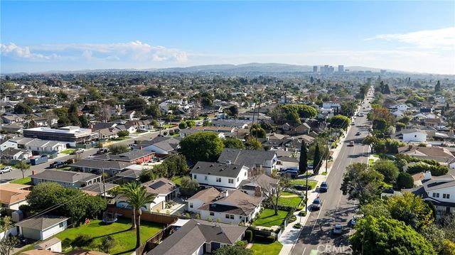 212 E 19th Street, Costa Mesa, CA 92627