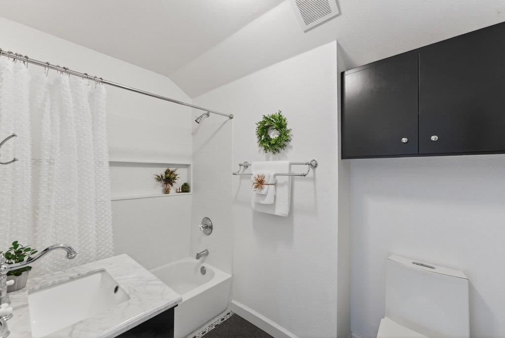 Image 25 of property listing at 4399 Glenwood Drive, Scotts Valley, CA 95066