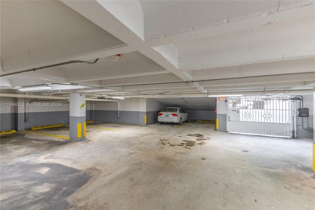 245 18th St 1103, Miami Beach, FL 33139