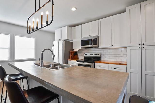 301 WISTERIA STREET, West Blocton, AL 35184