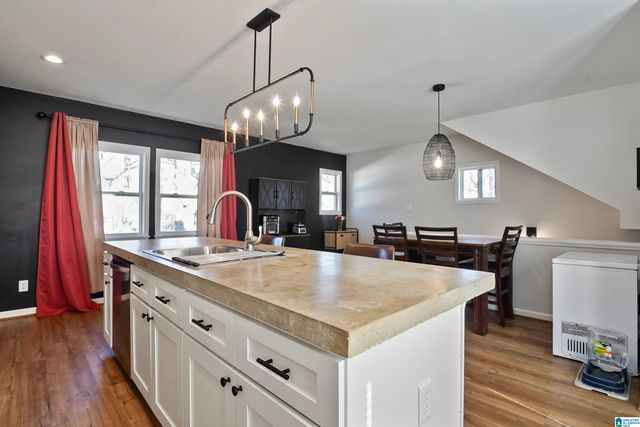 301 WISTERIA STREET, West Blocton, AL 35184