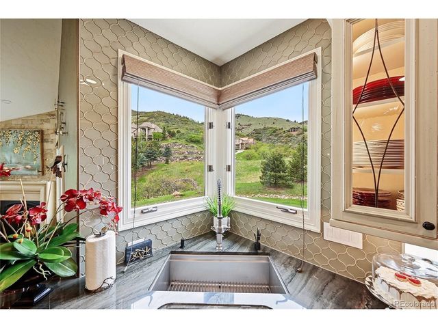 16494 Sandstone Dr, Morrison, CO 80465