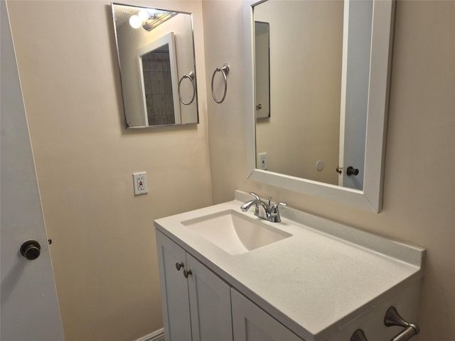 4481 W Mcnab Road 10, Pompano Beach, FL 33069