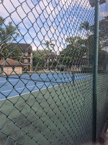 4481 W Mcnab Road 10, Pompano Beach, FL 33069