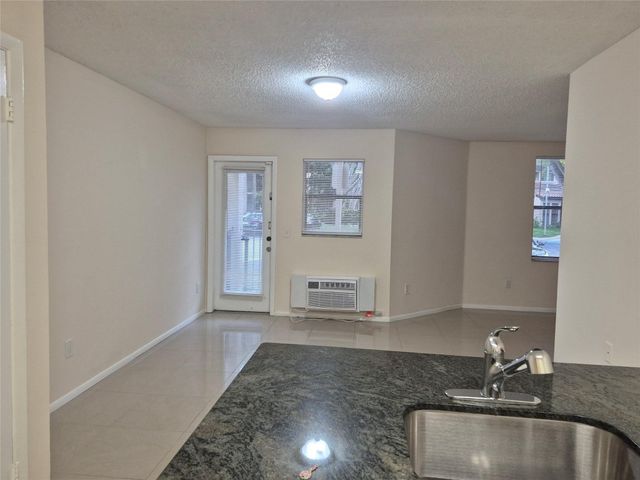 4481 W Mcnab Road 10, Pompano Beach, FL 33069