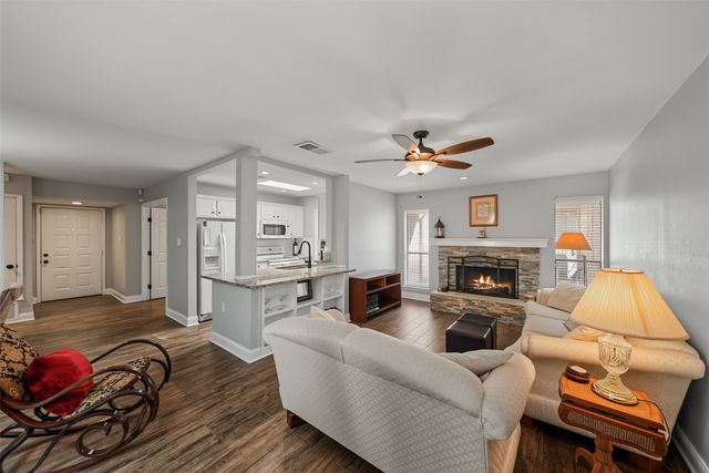 23 Park Lane, Bedford, TX 76021