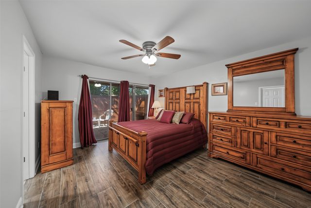 23 Park Lane, Bedford, TX 76021