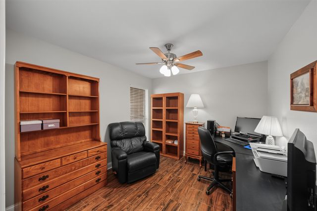 23 Park Lane, Bedford, TX 76021