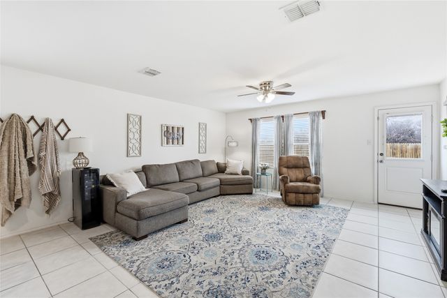 312 Ranchito Pass, Fort Worth, TX 76052