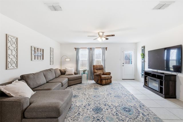 312 Ranchito Pass, Fort Worth, TX 76052