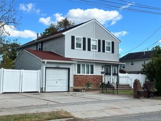 16 Spring Street, Roosevelt, NY 11575