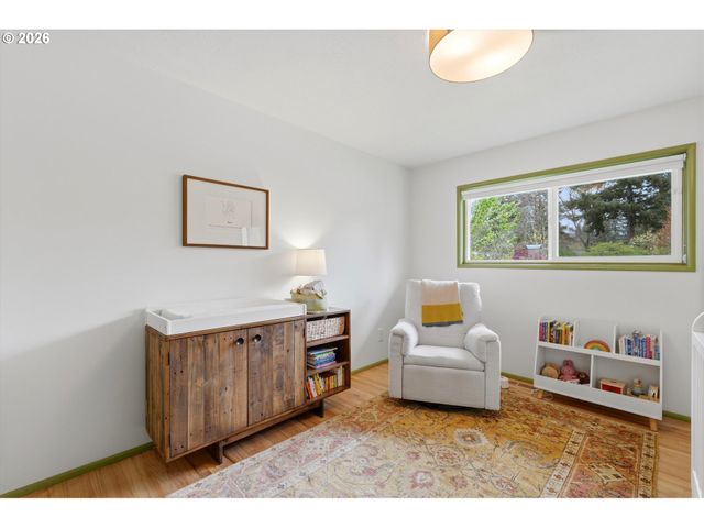 11700 Sw FOOTHILL Dr, Portland, OR 97225