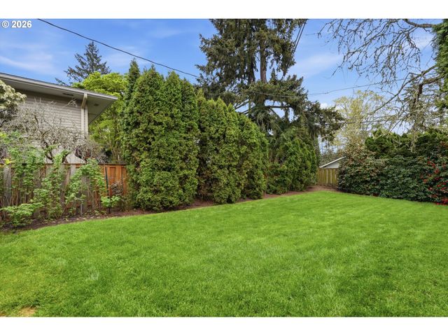 11700 Sw FOOTHILL Dr, Portland, OR 97225