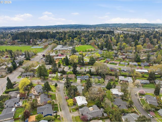 11700 Sw FOOTHILL Dr, Portland, OR 97225