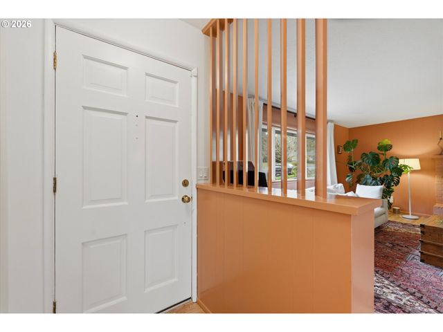 11700 Sw FOOTHILL Dr, Portland, OR 97225