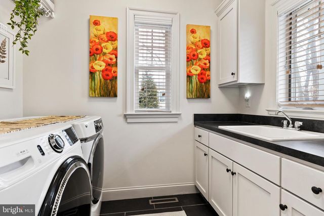 798 COTTAGE BROOK LN, Grantham, PA 17027