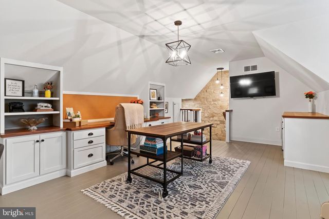 798 COTTAGE BROOK LN, Grantham, PA 17027