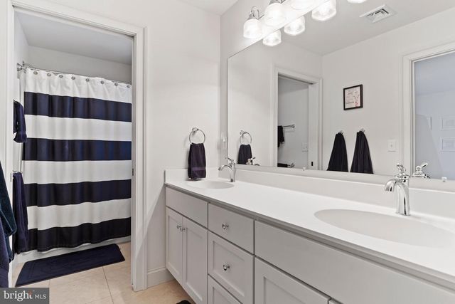 798 COTTAGE BROOK LN, Grantham, PA 17027