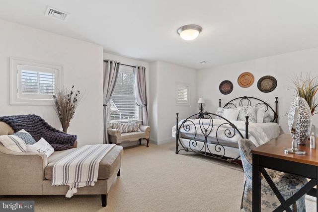 798 COTTAGE BROOK LN, Grantham, PA 17027