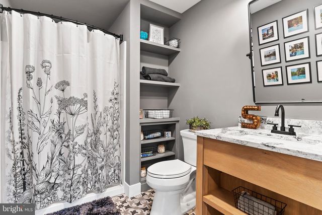 798 COTTAGE BROOK LN, Grantham, PA 17027