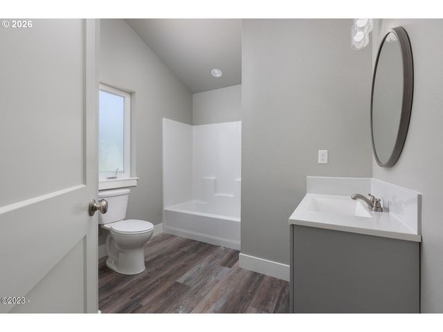 646 Se REEF Ave, Lincoln City, OR 97367