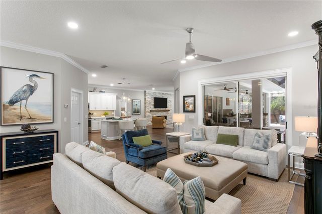 2801 SHORE BREEZE DRIVE, Tampa, FL 33611