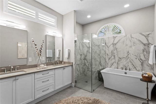 2801 SHORE BREEZE DRIVE, Tampa, FL 33611