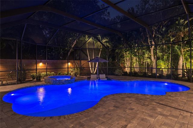 2801 SHORE BREEZE DRIVE, Tampa, FL 33611