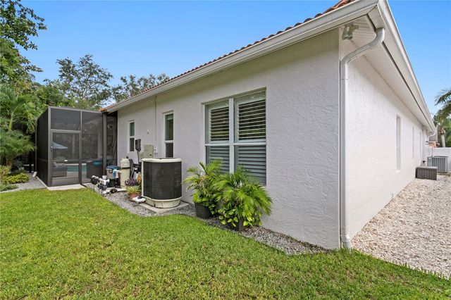 2801 SHORE BREEZE DRIVE, Tampa, FL 33611