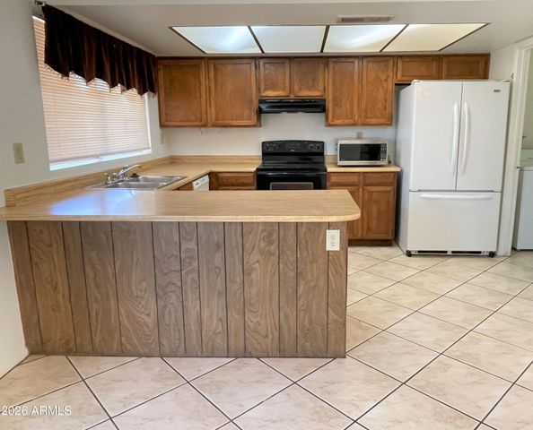 4746 W Aster Drive, Glendale, AZ 85304