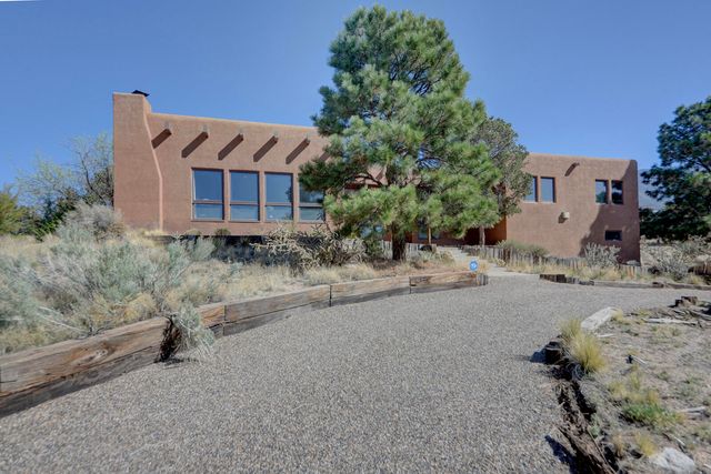 1219 Rockrose Road NE, Albuquerque, NM 87122