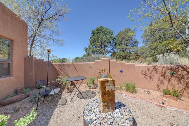 1219 Rockrose Road NE, Albuquerque, NM 87122