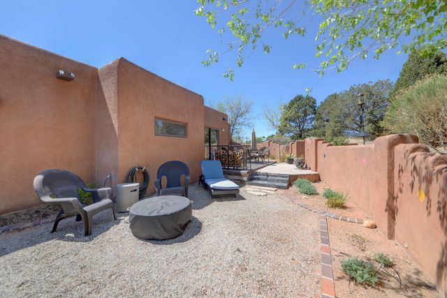 1219 Rockrose Road NE, Albuquerque, NM 87122
