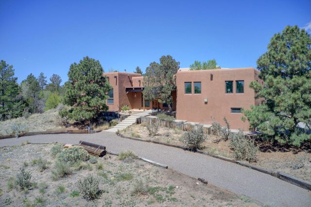 1219 Rockrose Road NE, Albuquerque, NM 87122
