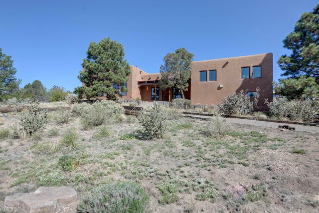 1219 Rockrose Road NE, Albuquerque, NM 87122