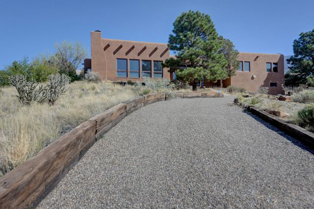 1219 Rockrose Road NE, Albuquerque, NM 87122